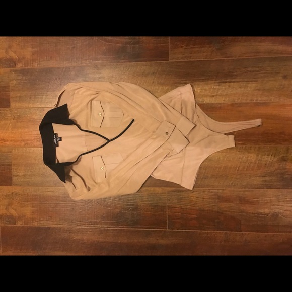 Blouse - Picture 2 of 3